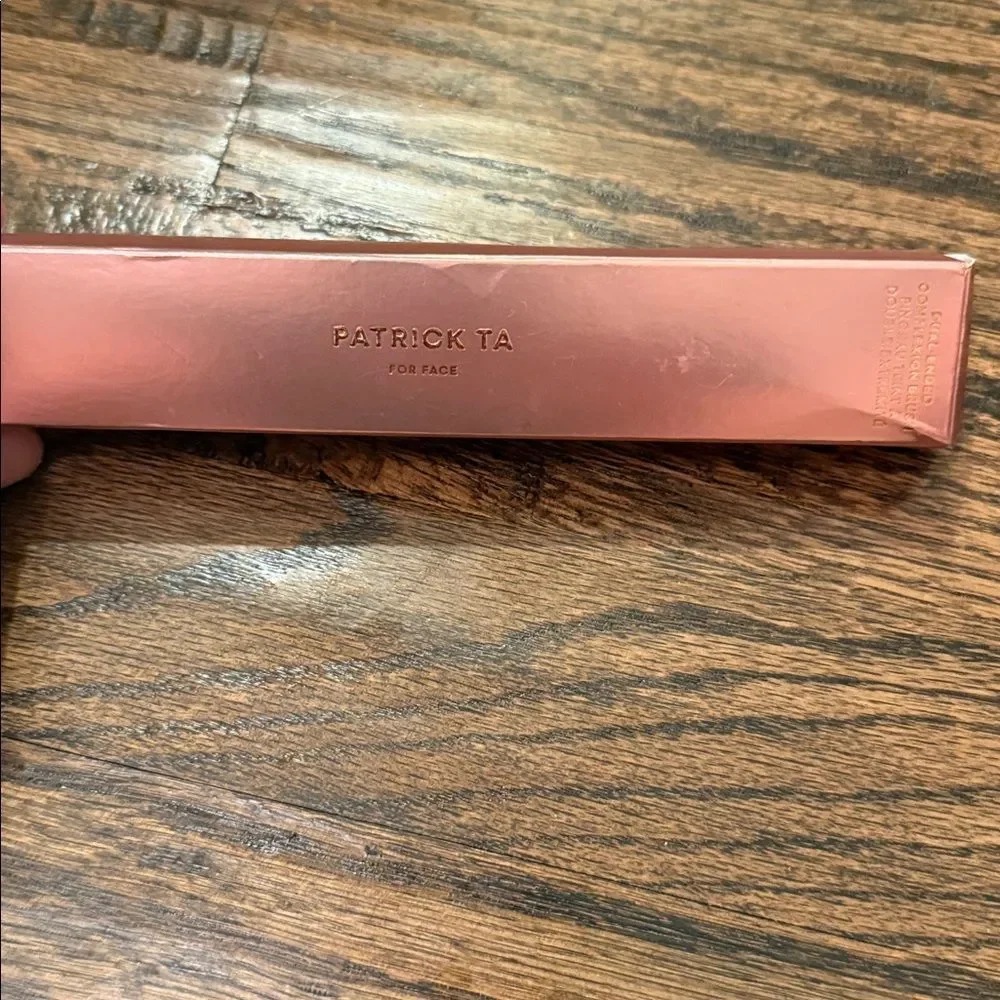 PATRICK TA Dual-Ended Complexion Brush